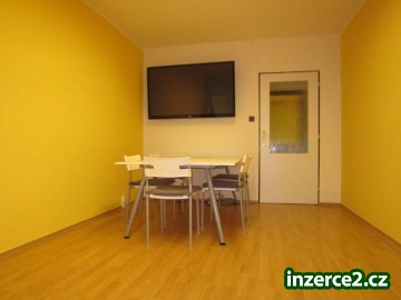 Pronájem bytu v Praze 3+1/2 L, 76 m2 přímo u metra_2 411642_2.jpg