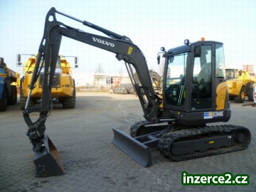 Volvo ECR 48 rypadlo bagr_1 412589_1.jpg