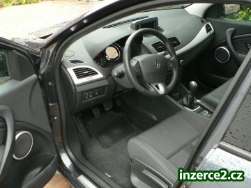 Renault Megane III kombi_2 413149_2.jpg