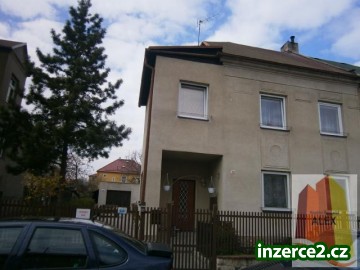 Prodám RD se zahradou a sam. stojící garáží v Jirkově, Bezručova ulice_1 413406_1.jpg