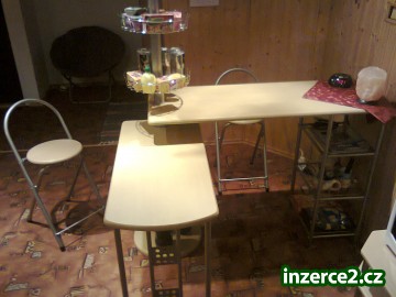 bar + 2 židle_1 414075_1.jpg