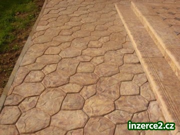 Betonová dlažba v imitaci kamenů_1 414325_1.jpg