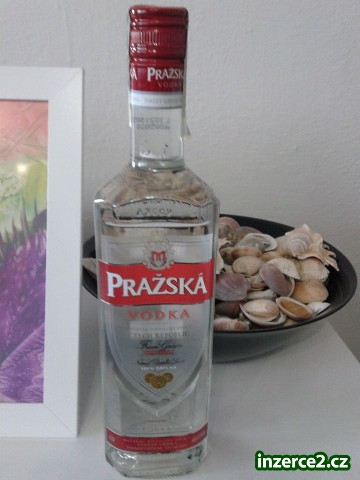 Prodám Pražskou vodku_1 416582_1.jpg