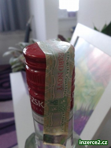 Prodám Pražskou vodku_2 416582_2.jpg