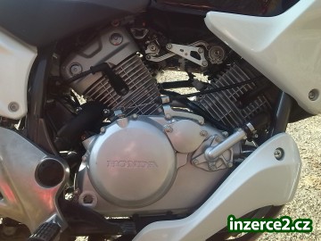 Prodám Hondu XL 125 V Varadero -!!! vstřikování paliva PGM-F!!!_1 417957_1.jpg