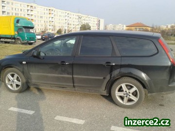 Ford Focus 2,0 TDCi_2 418223_2.jpg