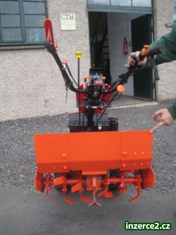 Malotraktor Goldoni 12 PS - záruka 1 rok,motor 1 válec Diesel_2 418765_2.jpg