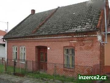 Rodinný dům, 4+1, 324 m², centrum obce Blazice,okres Kroměříž, Podsklepen, Dva dvory s hospodářským stavením,nová izolace zdiva._1 419016_1.jpg
