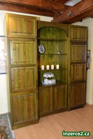 Prodám rustikální skříň/stěnu do kuchyně_1 420433_1.jpg