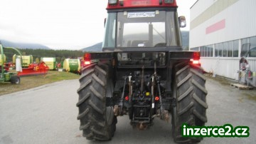 Case IH 424 s čelním nakladačem_2 421493_2.jpg