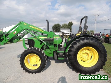 John Deere 5095M s celním nakladacem_2 421718_2.jpg