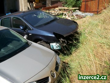 Renault_1 423848_1.jpg