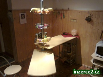 Kuchyňský komplet a dvě židle_1 424523_1.jpg