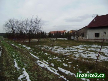 Prodej stavebního pozemku v obci Brozany 6 km od Pardubic_2 42485_2.jpg