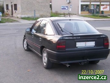 Opel Vectra 2.0 GT_2 4252_2.jpg
