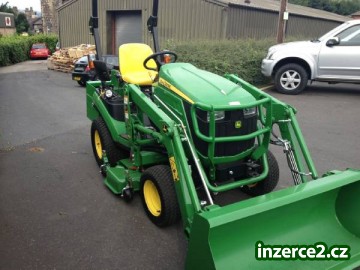 traktor John Deere 1026 +celní nakladac_2 425658_2.jpg