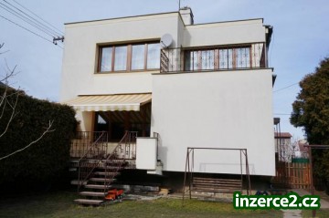 Dům 4+1 (sklep, garáž) v klidné a žádané lokalitě._1 428182_1.jpg