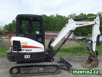 Bobcat E32 bagr_2 429080_2.jpg