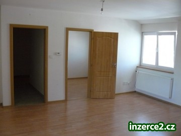 Prodej bytu 3+kk 75m2 s balkonem v Kralupech n/Vl_2 430529_2.jpg