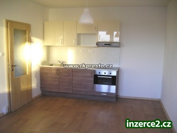 Pronájem bytu 2+kk s balkónem, ČB_1 433715_1.jpg