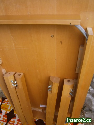 jídelní klasický stůl, bukový masiv_1 435208_1.jpg