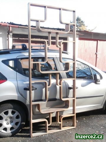 Koupím starou dřevěnou květinovou stěnu_1 435693_1.jpg