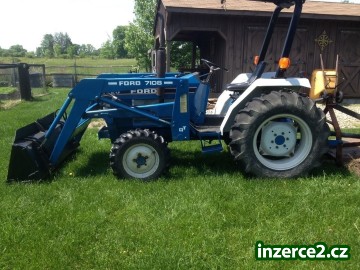 Traktor Ford 12O7_1 435725_1.jpg