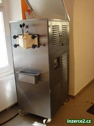 Stroj na točenou zmrzlinu KTN-Ilka._1 435981_1.jpg