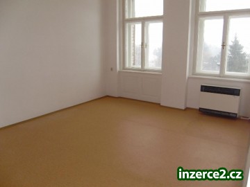 Pronájem nebytových prostor v Jaroměři_2 43759_2.jpg