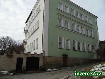 Pronájem komerční nemovitosti k širšímu využití v Jaroměři_1 43783_1.jpg