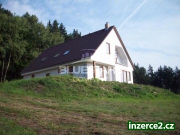 RD 5+1 v krásné přírodě obce Smolné Pece_2 43823_2.jpg