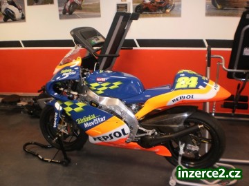 Aprilia RSW 250 Toni Elias._2 438293_2.jpg
