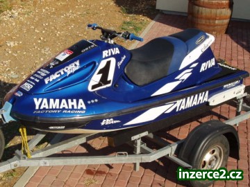 vodní skůtr Yamaha 1200 GP_1 438818_1.jpg