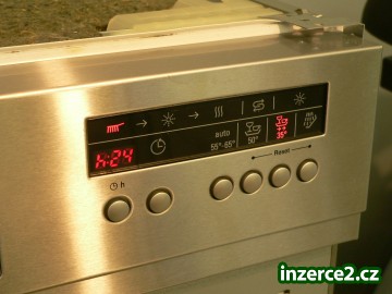 Nerezová vestavná myčka Siemens SE54A592_2 440847_2.jpg