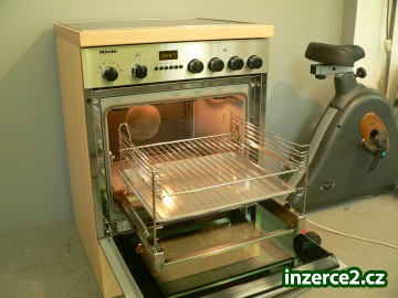 MIELE vestavný nerezový sporák H316E_2 440848_2.jpg