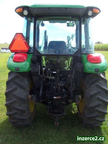John Deere 5425 s čelním nakladačem_2 443023_2.jpg