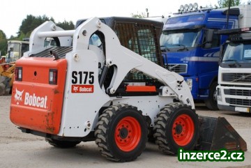 Bobcat S175 Smykový nakladač_2 443510_2.jpg