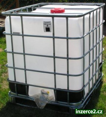 1000l IBC kontejner s klecí (plastová nádrž, sud)_1 443569_1.jpg