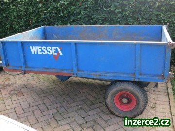 Traktor Ford 22dt + příslušenství!_2 444224_2.jpg