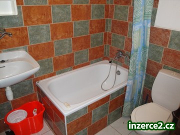 Pronájem bytu 1+kk, Nový Hradec Králové_2 445958_2.jpg