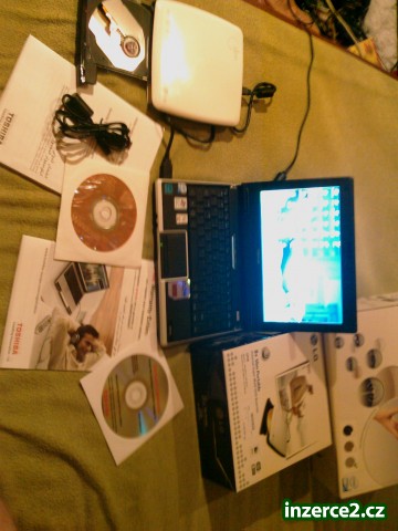 Prodám notebook Toshiba_2 44761_2.jpg