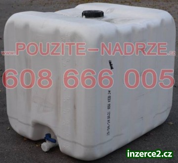 Nádrž IBC 1000L na vodu, olej, naftu, uhlí, písek_1 448104_1.jpg