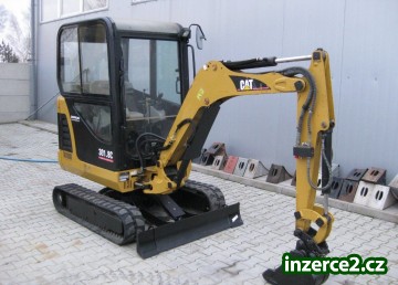 Caterpillar 301.8C Minibagr_2 449145_2.jpg