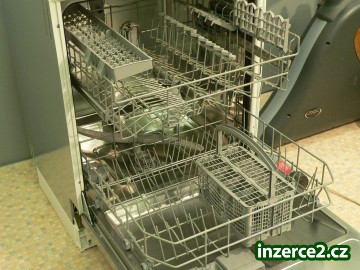 Vestavná nerezová myčka Siemens SE54A590_2 450664_2.jpg