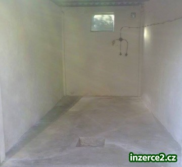 Pronájem garáže v centru Hradce Králové_2 452323_2.jpg