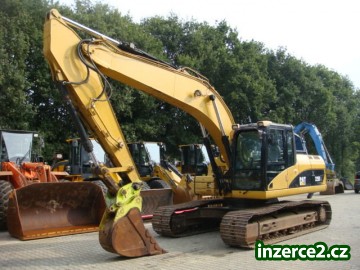 Caterpillar 320DL bagr_1 453250_1.jpg