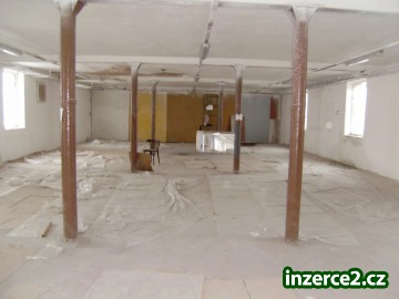 Prodej hospodářské budovy v obci Čeperka_2 45492_2.jpg