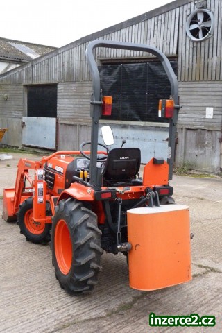 Kubota B21-1R0 s čelním nakladačem_2 454934_2.jpg