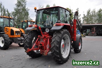 McCormick 75-EP3 s čelním nakladačem_2 454938_2.jpg