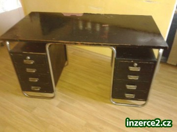 funkcionalistický psací stůl -30léta_1 455980_1.jpg
